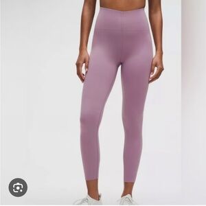 NWOT lululemon Glow Up super high rise right 25” size 4
